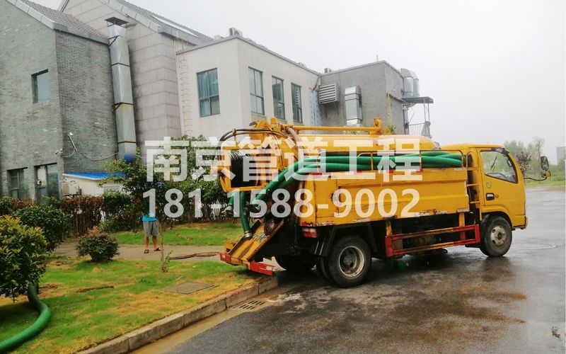 246中华门小区化粪池清理